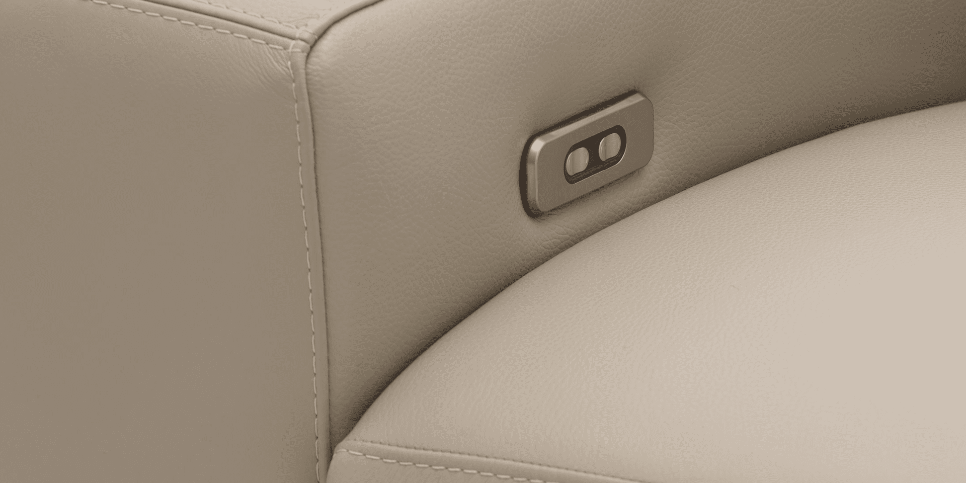 U27E Maggy Dual power leather sectional by Chateau d'Ax, Italy - Image 3