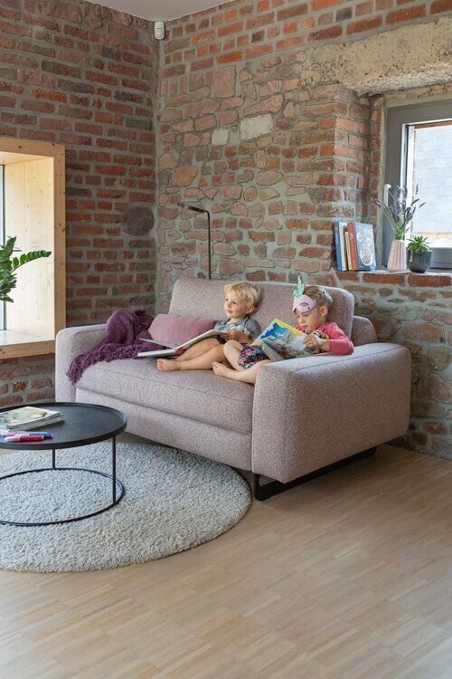 Radius Contemporary Style sofa by ROM - Image 5