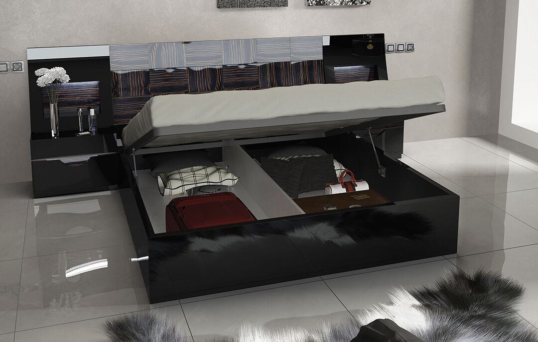 Bedroom 1021, made in Spain