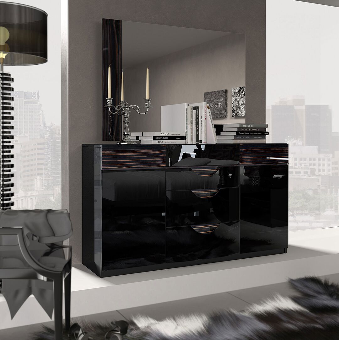 Bedroom 1021, made in Spain