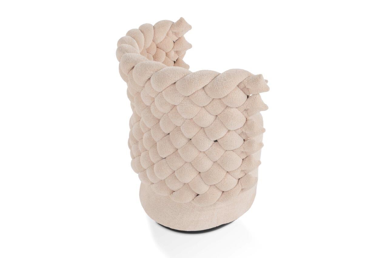 GIUGGIOLA swivel armchair by Calia Italia