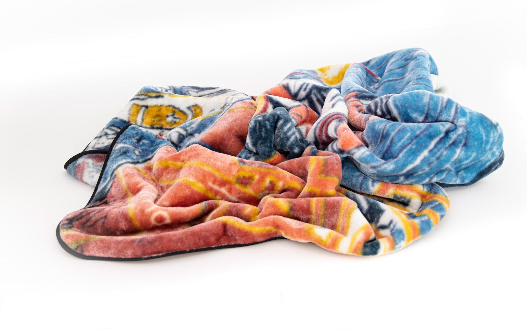 Tired Blanket "La Movida" Collection 67"x51" by Fama - Image 4