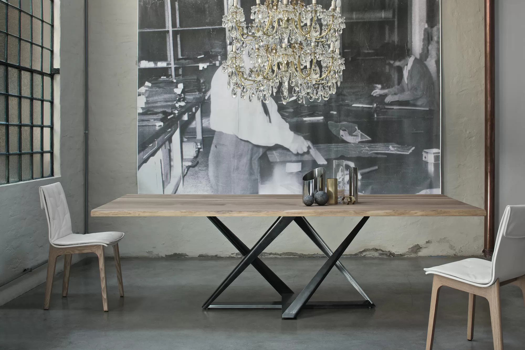 Millenium dinning table by Bontemi 6