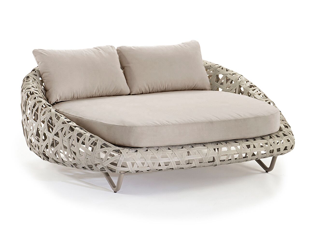 CURL Outdoor Armchair by Couture Jardin 2